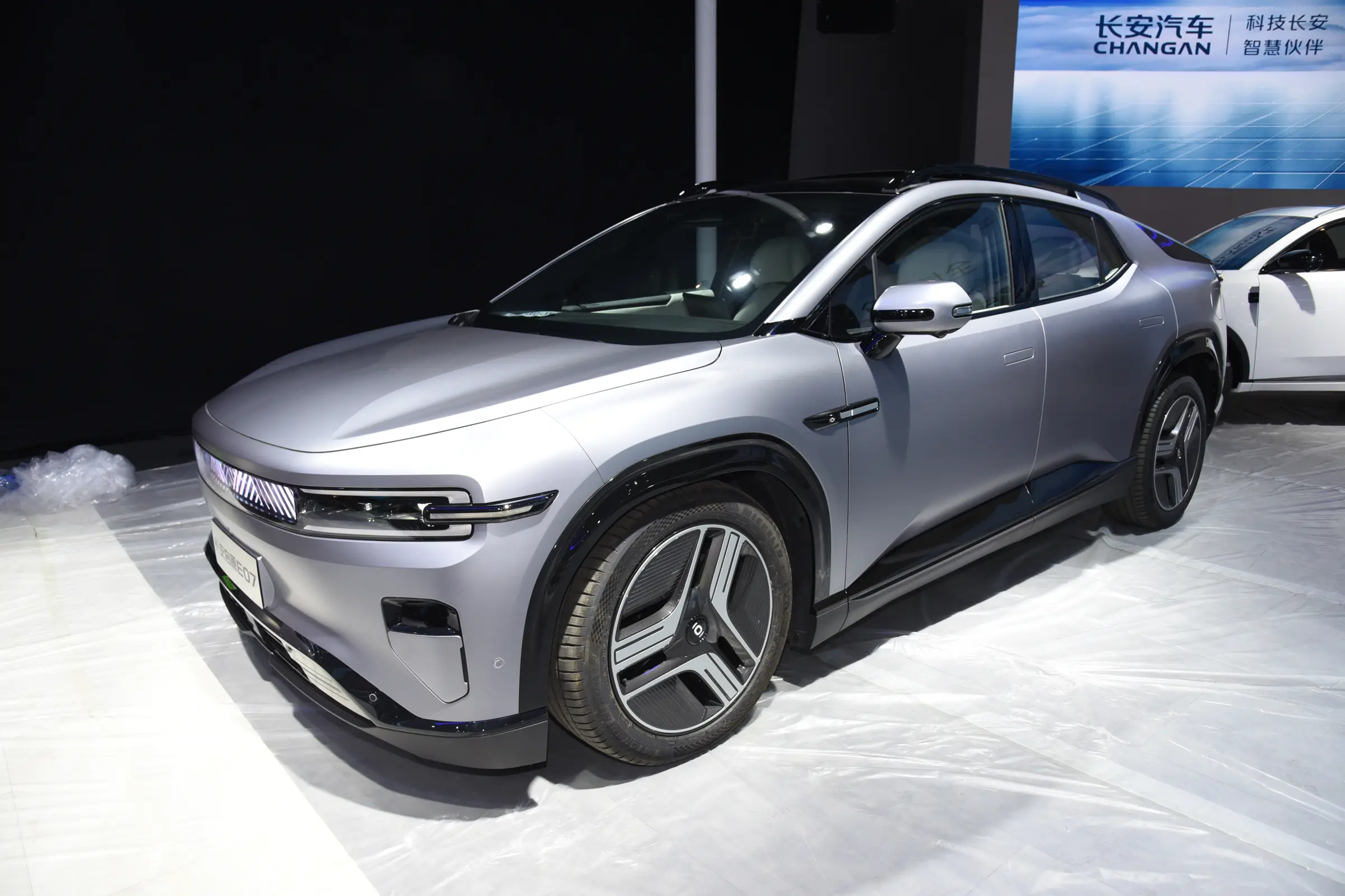 Changan Qiyuan E07 (NEVO)