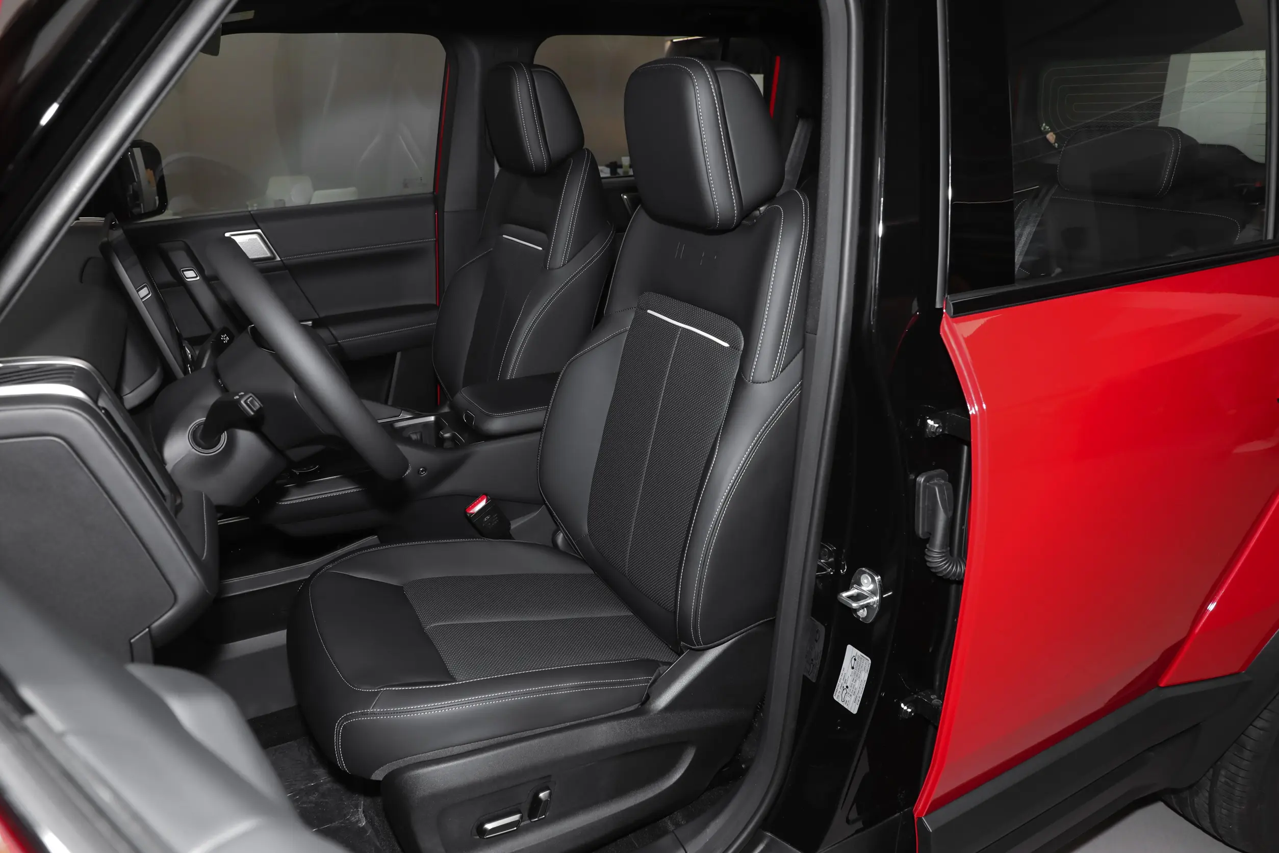 Chery-iCAR-03T-2024-space-1