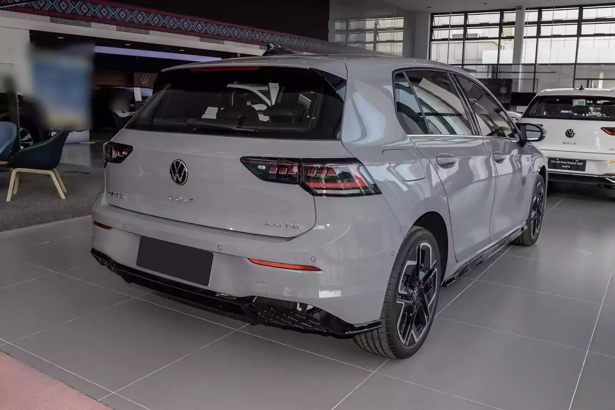 Volkswagen-Golf-2025-appearance-4