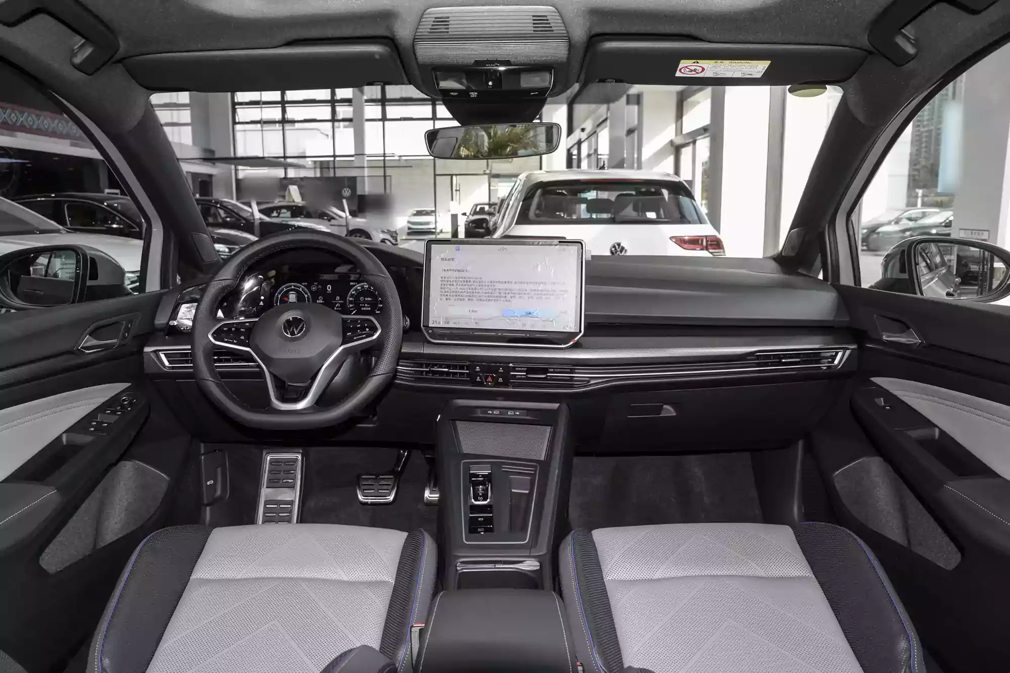 Volkswagen-Golf-2025-interior-1