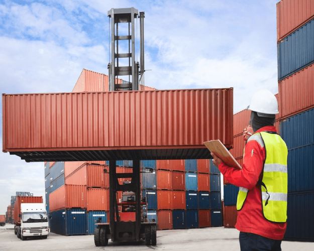 Vehicle inspection before shipment